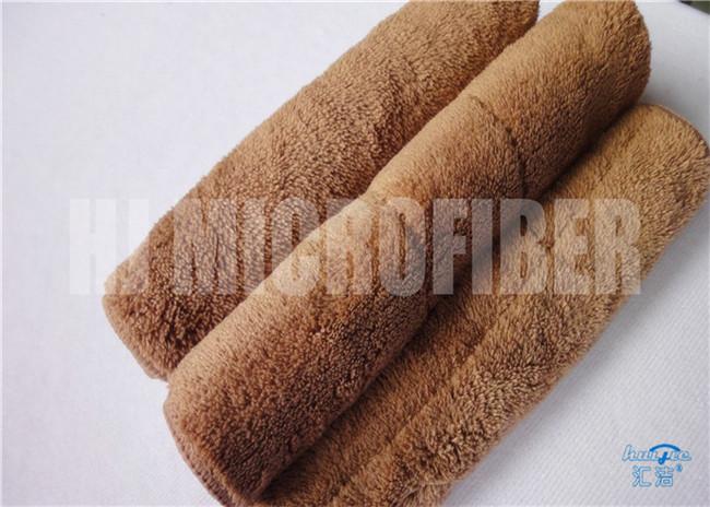 80% 폴리에스테 20% 폴리아미드 30*40 microfiber 깨끗한 수건 450gsm 산호 양털은 정연한 수건을 배관했습니다